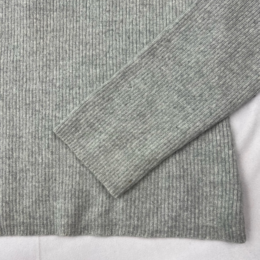 Timberland Ribbed Knit Sweater - Large - Picture 2 of 3